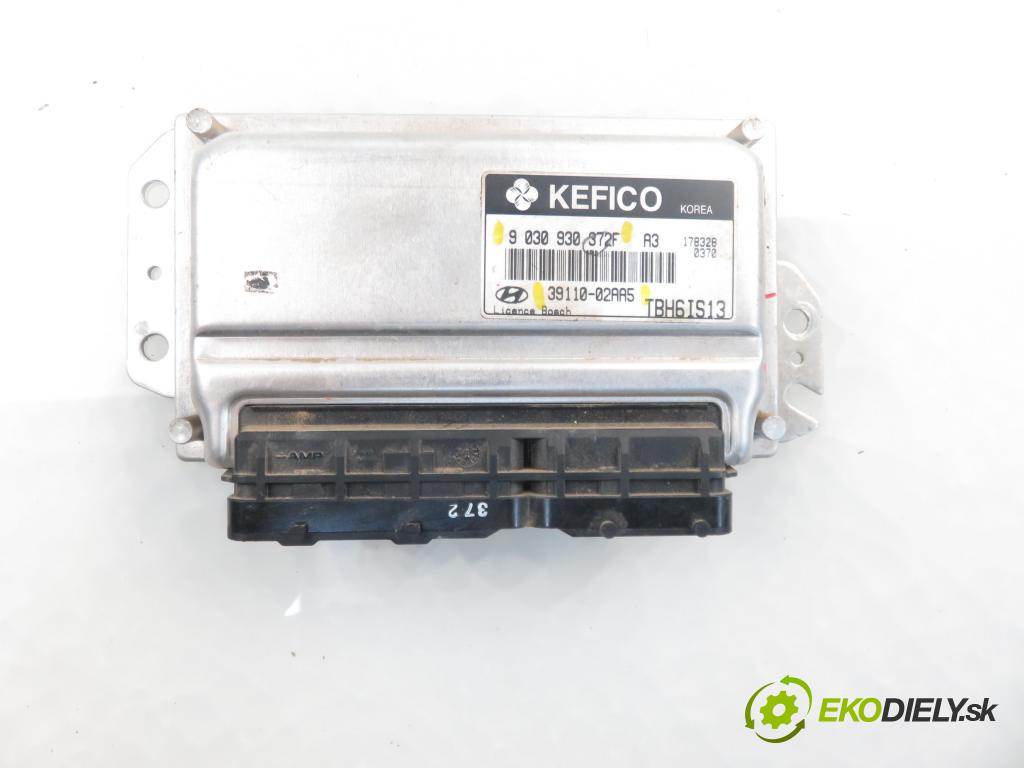 HYUNDAI GETZ (TB) HB 2007 1086,00 Sterowniki silnika 1086,00 Riadiaca jednotka Motor 3911002AA5 ; 9030930372F