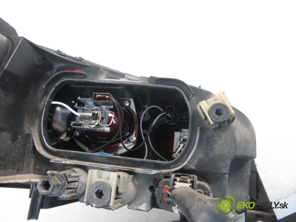 MAZDA 6 Hatchback (GG) LIFTBACK 2006 1999,00 Lampy przednie 1999,00 Svetlo LP F014003902L
