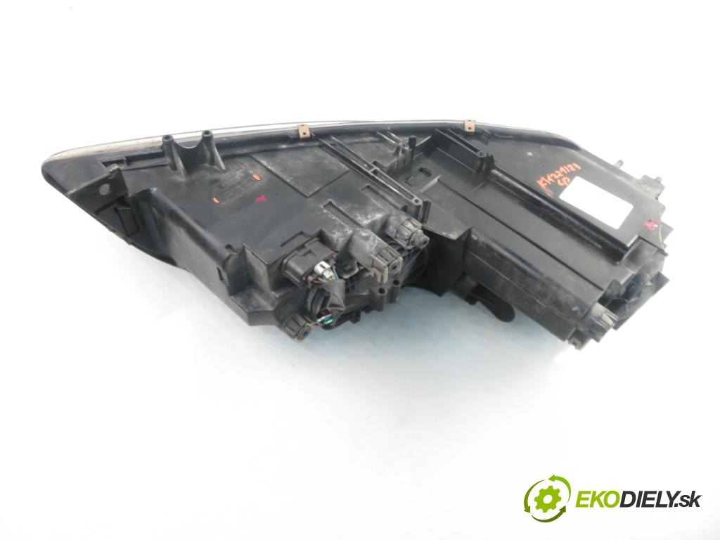MAZDA 6 Hatchback (GG) LIFTBACK 2006 1999,00 Lampy przednie 1999,00 Svetlo LP F014003902L