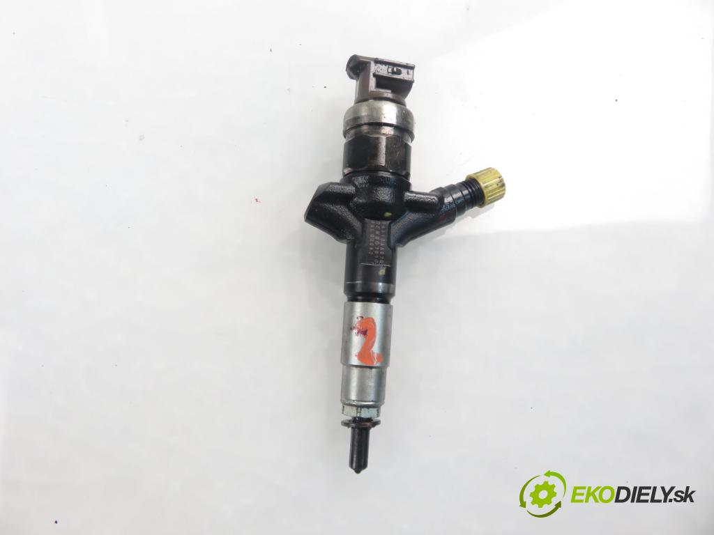 SUBARU IMPREZA liftback (GR, GH, G3) HB 2010 1998,00 Wtryskiwacze 1998,00 vstrekovač 16613AA020 (Vstrekovače)