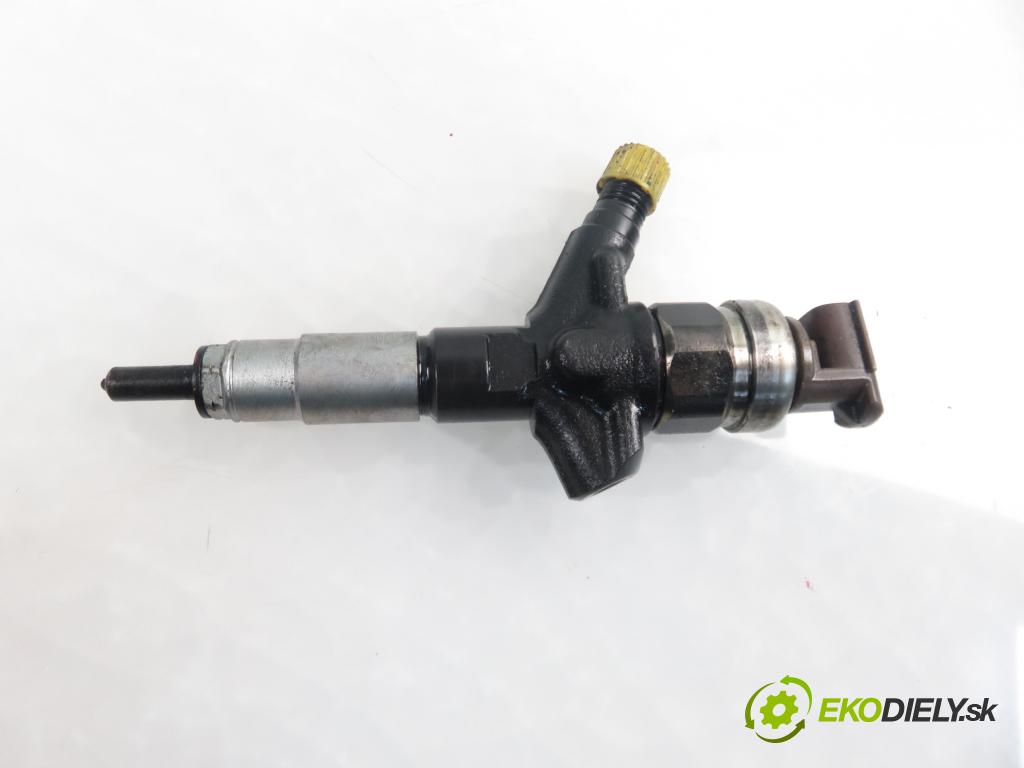 SUBARU IMPREZA liftback (GR, GH, G3) HB 2010 1998,00 Wtryskiwacze 1998,00 vstrekovač 16613AA020 (Vstrekovače)