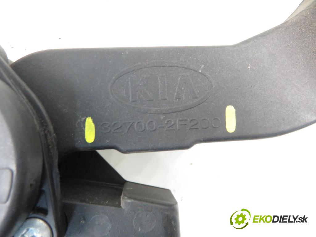 KIA CERATO I liftback (LD) HB 2005 1991,00 Pozostałe 1991,00 Potenciometer plynového pedálu 327002F200 (Pedále)
