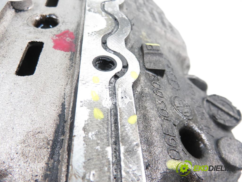 AUDI A4 (8K2, B8) SEDAN 2010 2995,00 Miski olejowe 2995,00 Vaňa olejová 06E103603P (Olejové vane)