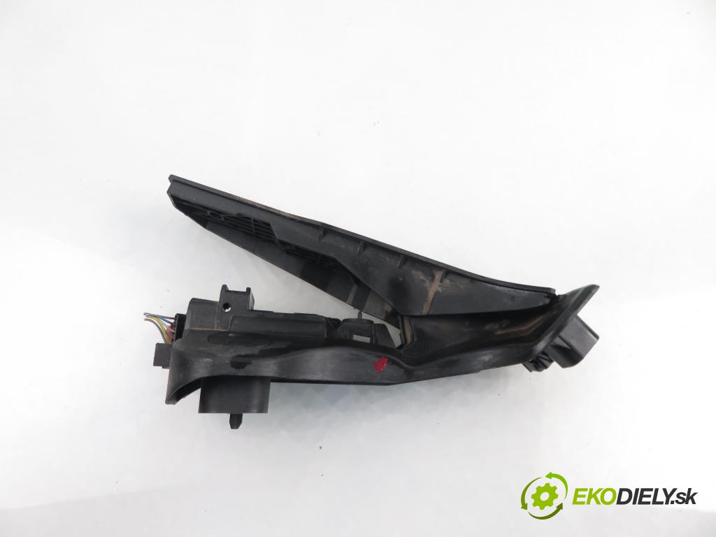 SKODA OCTAVIA II (1Z3) LIFTBACK 2008 1896,00 Pozostałe 1896,00 Potenciometer plynového pedálu 1K1721503P (Pedále)