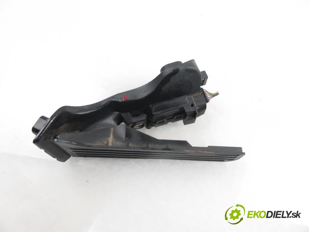 SKODA OCTAVIA II (1Z3) LIFTBACK 2008 1896,00 Pozostałe 1896,00 Potenciometer plynového pedálu 1K1721503P (Pedále)