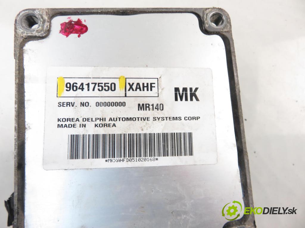 CHEVROLET AVEO / KALOS sedan (T200) SEDAN 2005 1399,00 Sterowniki silnika 1399,00 Riadiaca jednotka Motor 96417550