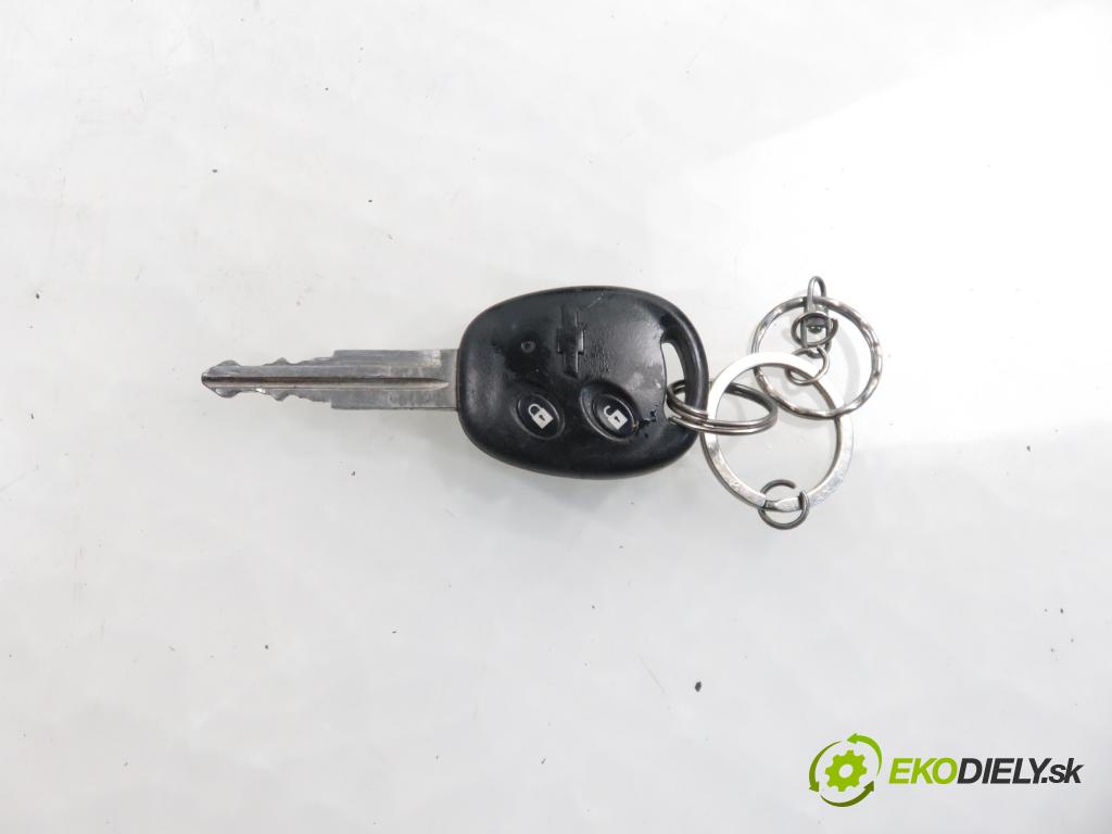 CHEVROLET AVEO / KALOS sedan (T200) SEDAN 2005 1399,00 Stacyjki 1399,00 spinačka 96540559 (Spínacie skrinky a kľúče)