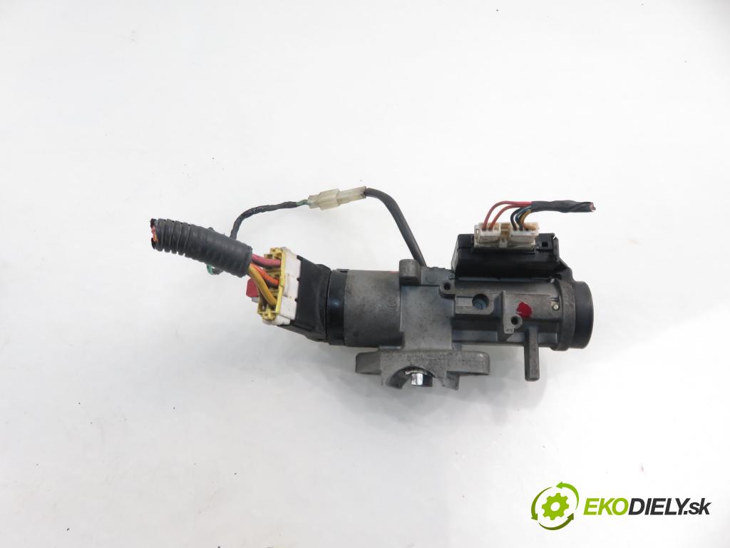 CHEVROLET AVEO / KALOS sedan (T200) SEDAN 2005 1399,00 Stacyjki 1399,00 spinačka 96540559 (Spínacie skrinky a kľúče)