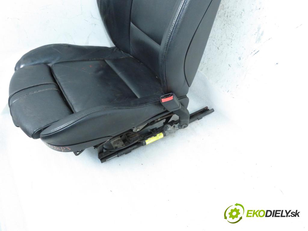 BMW X3 (E83) SUV 2006 1995,00 Fotele, kanapy 1995,00 Sedadlá, sedačky