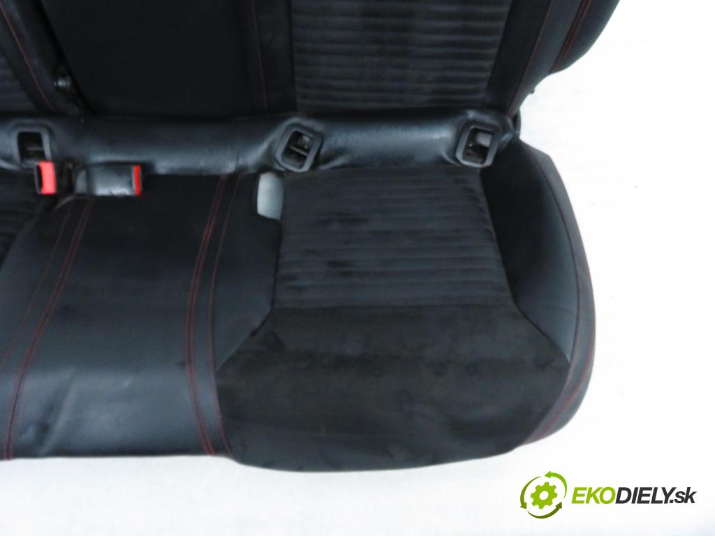 MERCEDES-BENZ CLA coupe (C117) COUPE 2013 2143,00 Fotele, kanapy 2143,00 Sedadlá, sedačky