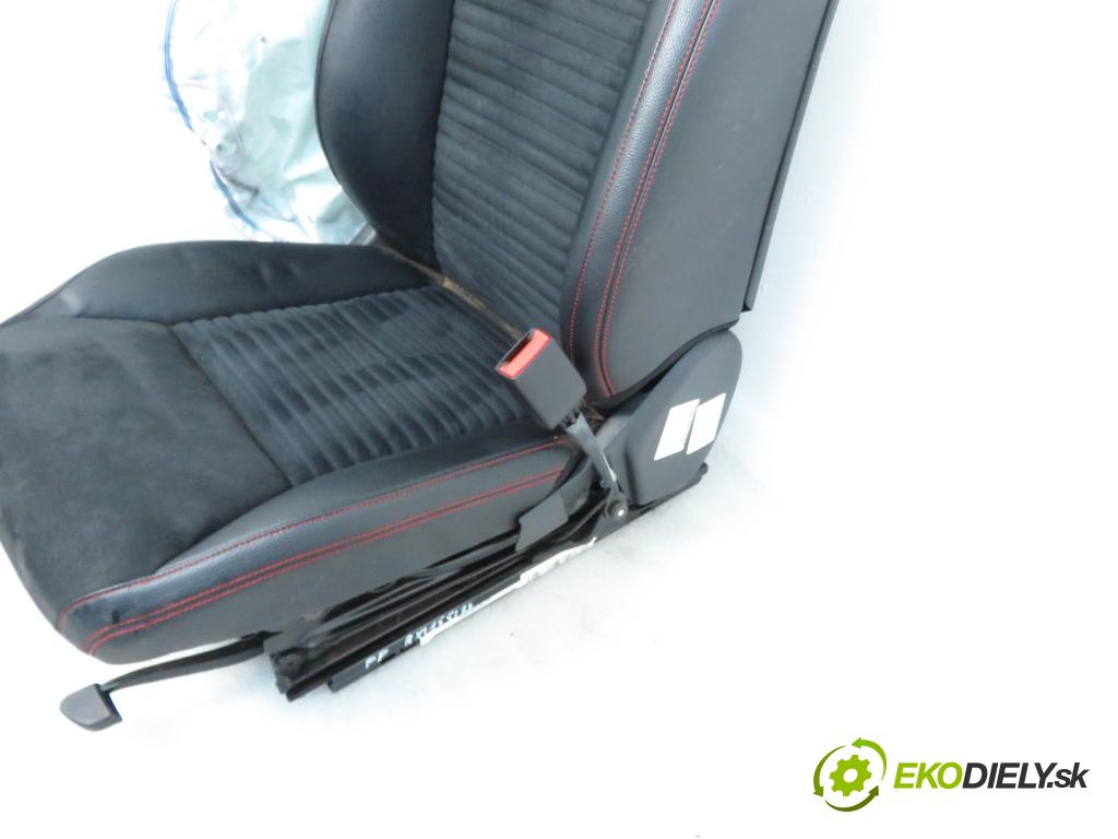 MERCEDES-BENZ CLA coupe (C117) COUPE 2013 2143,00 Fotele, kanapy 2143,00 Sedadlá, sedačky