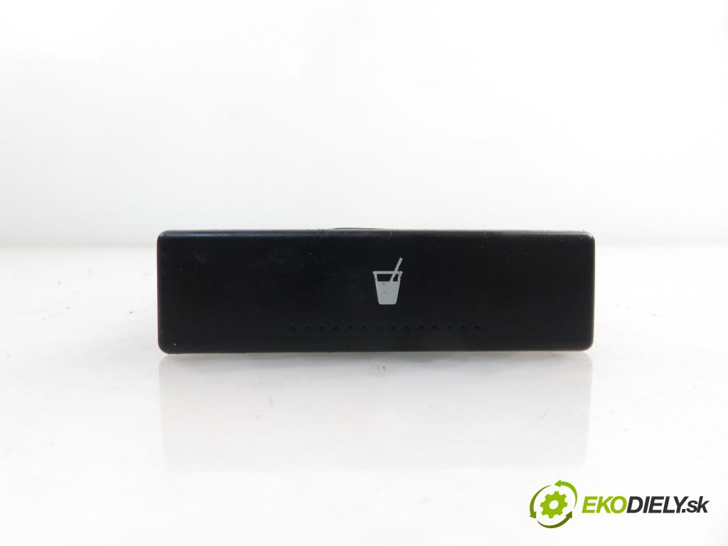 FORD GALAXY (WGR) MINIVAN 2002 1896,00 Uchwyty fabryczne 1896,00 Držiak na nápoje 7M5858602B ; YM21FD48196DAW (Úchyty, držiaky na nápoje)