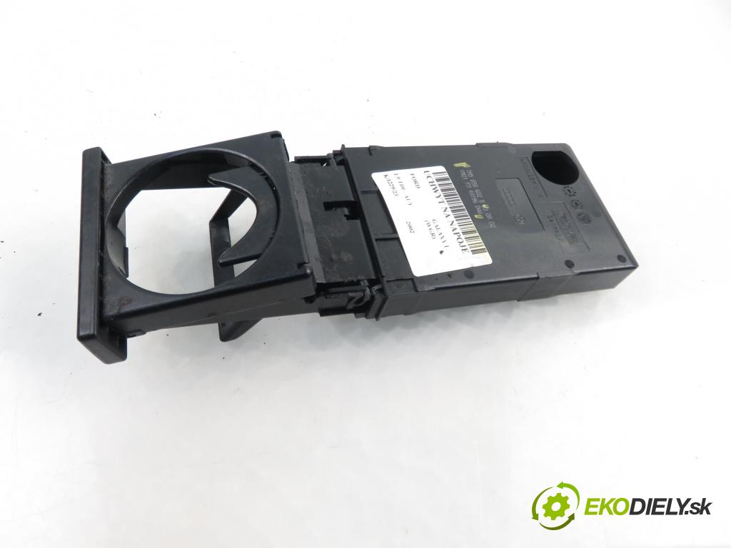 FORD GALAXY (WGR) MINIVAN 2002 1896,00 Uchwyty fabryczne 1896,00 Držiak na nápoje 7M5858602B ; YM21FD48196DAW (Úchyty, držiaky na nápoje)