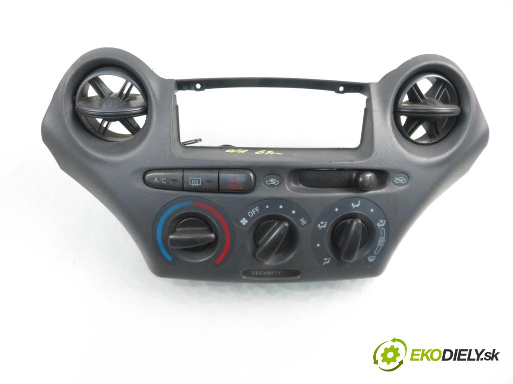 TOYOTA YARIS (_P1_) HB 1999 50,00 1.0 VVT- i 68 - 1SZ-FE 998,00 Panel kúrenia KLIMATIZACE: 758268701D