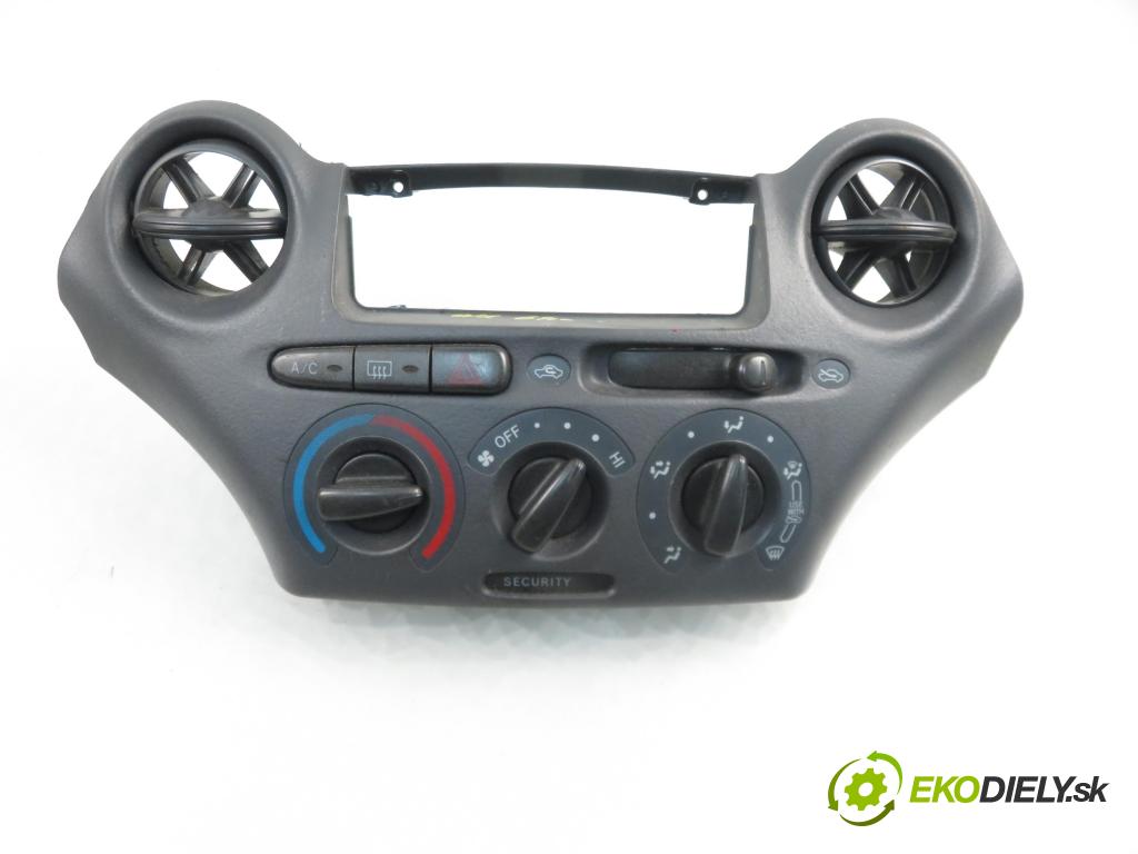 TOYOTA YARIS (_P1_) HB 1999 50,00 1.0 VVT- i 68 - 1SZ-FE 998,00 Panel kúrenia KLIMATIZACE: 758268701D
