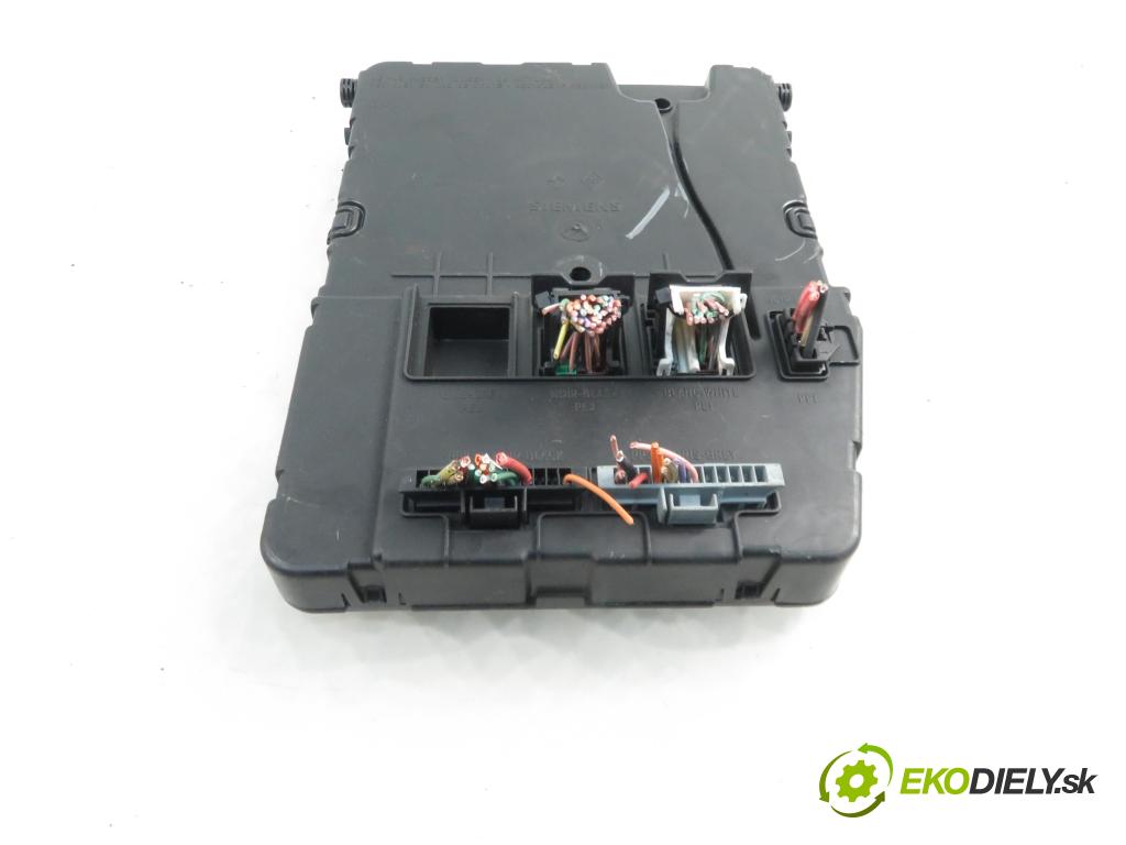 RENAULT SCENIC II (JM0/1_) MINIVAN 2007 82,00 1.6 16V (JM1R) 112 - K4M 766 1598,00 MODUL BSI 8200780007 ; U118400140J