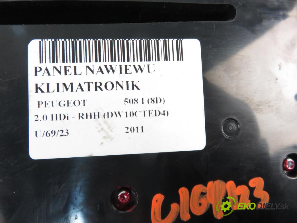 PEUGEOT 508 I (8D_) SEDAN 2011 120,00 2.0 HDi - RHH (DW10CTED4) 1997,00 palubná doska 96656644XZ