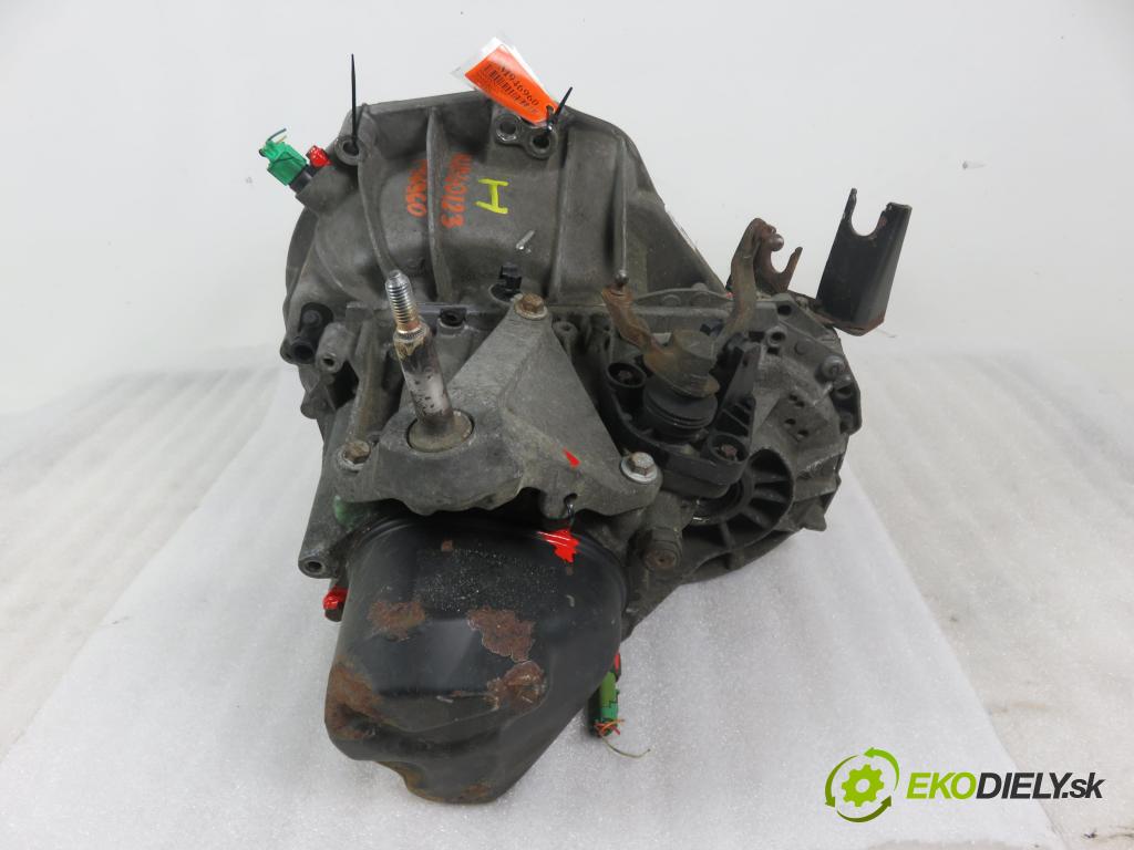NISSAN MICRA III (K12) HB 2003 59,00 1.2 16V - CR12DE 1240,00 Prevodovka MANUALNA JH3103