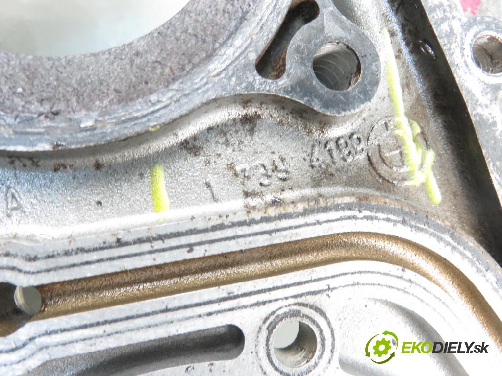 BMW 3 Touring (E46) KOMBI 2000 100,00 320 d 136 - M47 D20 (204D1) 1951,00 pumpa oleje 17394199 (Olejové pumpy)