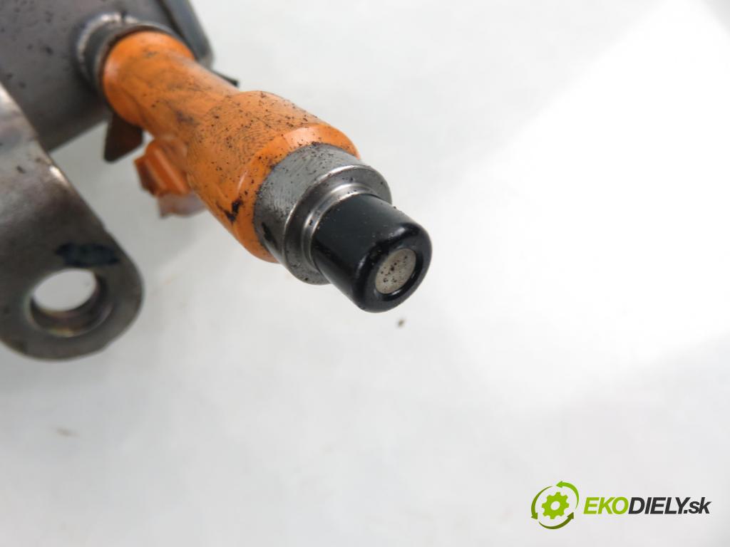 SUZUKI ALTO (GF) HB 2009 50,00 1.0 12V (AMF310) - K10B 998,00 Lišta vstrekovacia  (Vstrekovacie lišty)