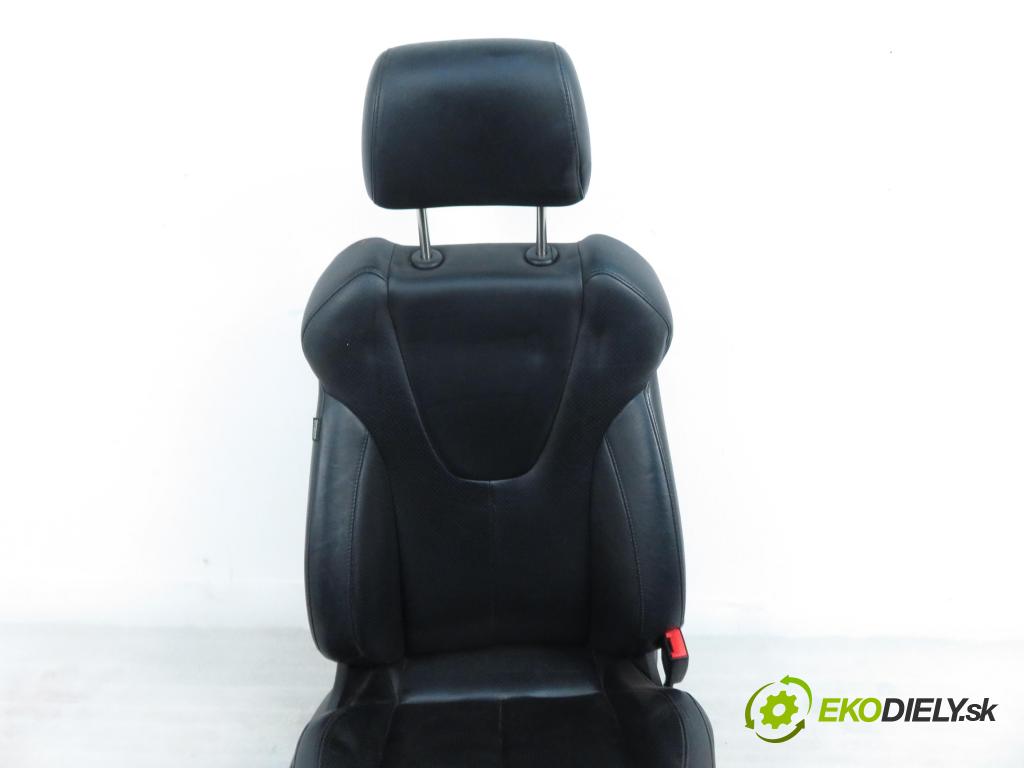 SEAT LEON (1P1) HB 2006 77,00 1.9 TDI - BXE 1896,00 Sedadlo CESTUJÚCI/PP