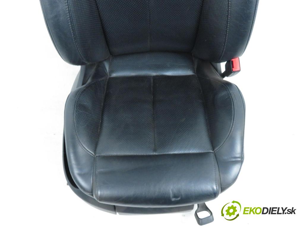 SEAT LEON (1P1) HB 2006 77,00 1.9 TDI - BXE 1896,00 Sedadlo CESTUJÚCI/PP