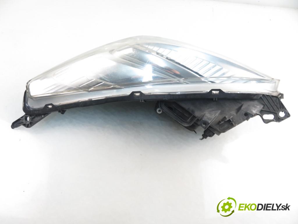 PEUGEOT 508 I (8D_) SEDAN 2011 120,00 2.0 HDi - RHH (DW10CTED4) 1997,00 Svetlo LP 9678393180