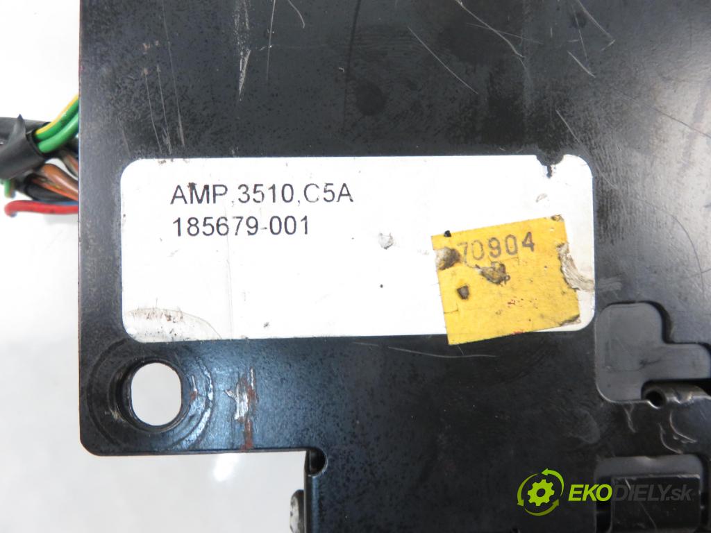 AUDI A6 Avant (4B5, C5) KOMBI 1998 110,00 2.5 TDI quattro - AFB 2496,00 Zosilňovač 185678001 (Zosilňovače)