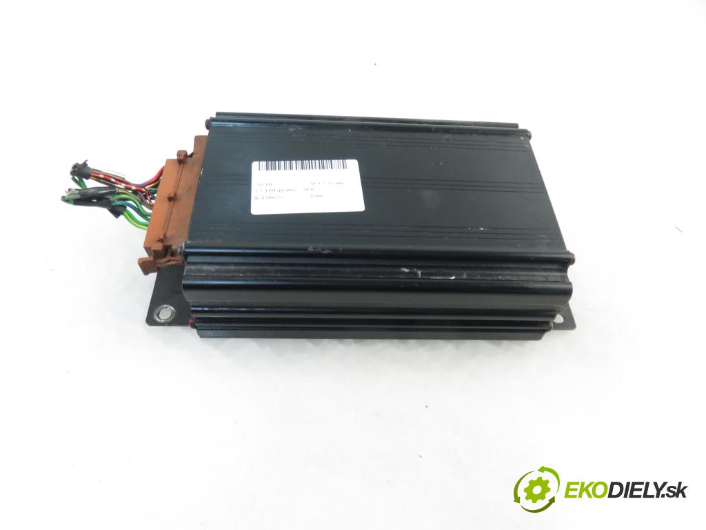 AUDI A6 Avant (4B5, C5) KOMBI 1998 110,00 2.5 TDI quattro - AFB 2496,00 Zosilňovač 185678001 (Zosilňovače)