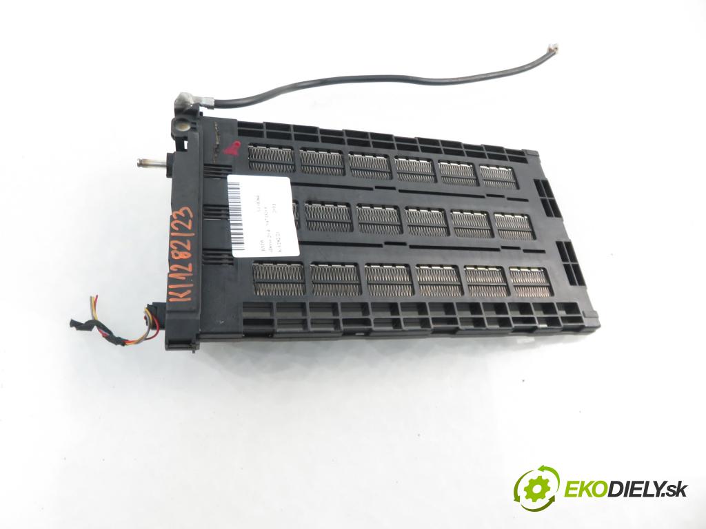 BMW X1 (E84) CROSSOVER 2011 130,00 sDrive 20 d 177 - N47 D20 C 1995,00 Výhrevné teleso, radiátor kúrenia elektrická 9194595 (Radiátory kúrenia)