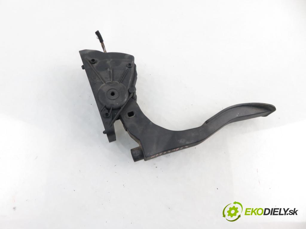 AUDI A6 Avant (4F5, C6) KOMBI 2005 132,00 2.7 TDI - BPP 2698,00 Potenciometer plynového pedálu 4F1721523A ; 6PV00898405 (Pedále)