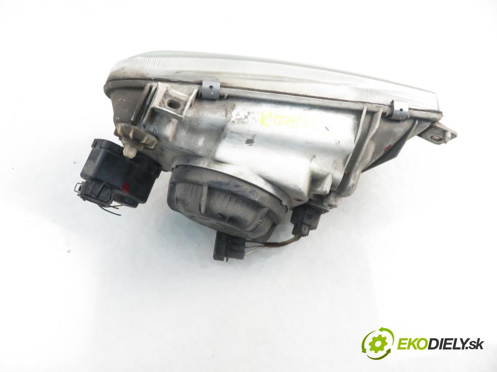 VW VENTO (1H2) SEDAN 1992 47,00 1.9 D 1896,00 Svetlo LP