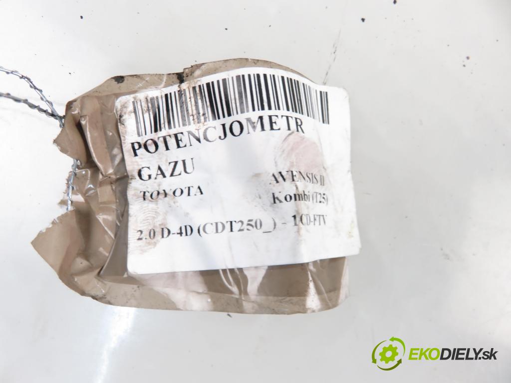 TOYOTA AVENSIS Kombi (_T25_) KOMBI 2004 85,00 2.0 D-4D 116 - 1CD-FTV 1995,00 Potenciometer plynového pedálu 8928152021 ; 1983003041 (Pedále)