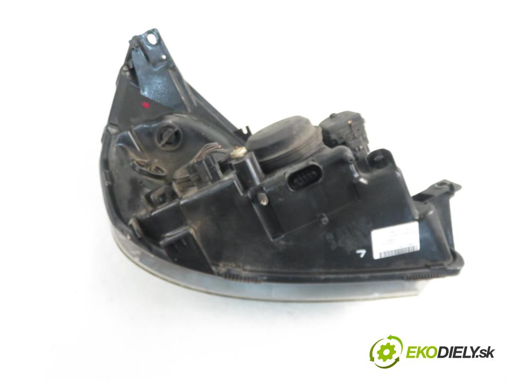 RENAULT ESPACE IV (JK0/1_) MINIVAN 2003 85,00 1.9 dCi 116 - F9Q 820 1870,00 Svetlo LP