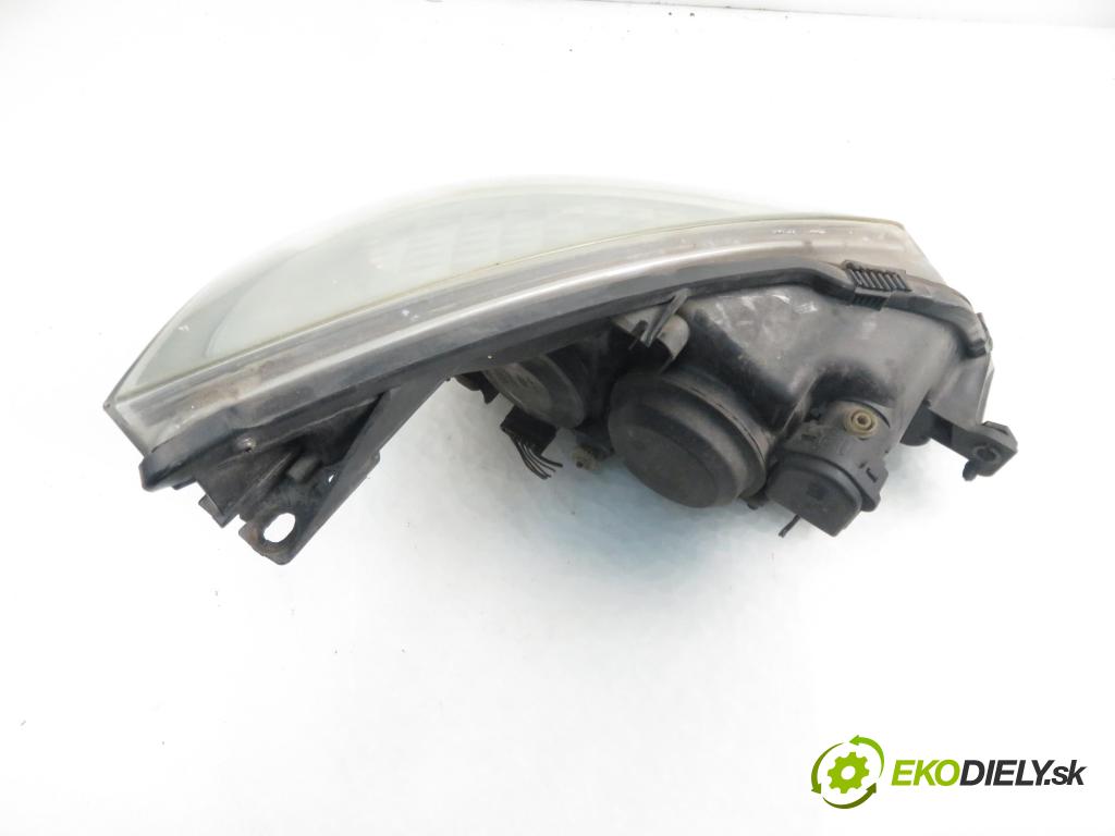 RENAULT ESPACE IV (JK0/1_) MINIVAN 2003 85,00 1.9 dCi 116 - F9Q 820 1870,00 Svetlo LP