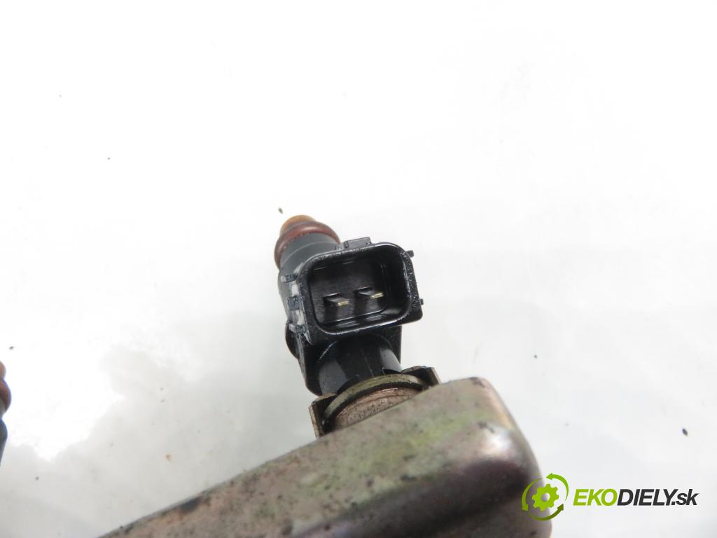 HONDA JAZZ II (GD_, GE3, GE2) HB 2002 61,00 1.3 (GD1) - L13A1 1339,00 Lišta vstrekovacia  (Vstrekovacie lišty)