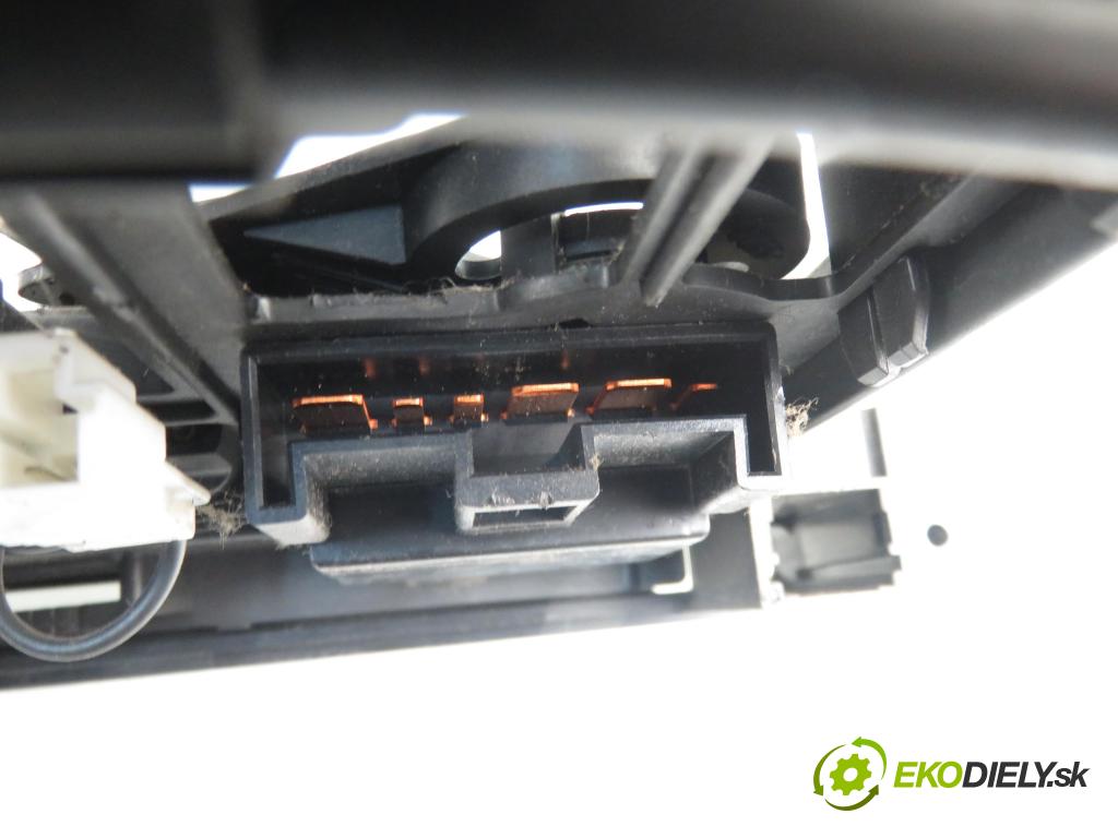 FORD MAVERICK (UDS, UNS) TERENOWY 1995 91,00 2.4 i - KA24-E 2389,00 Panel kúrenia 5971030769