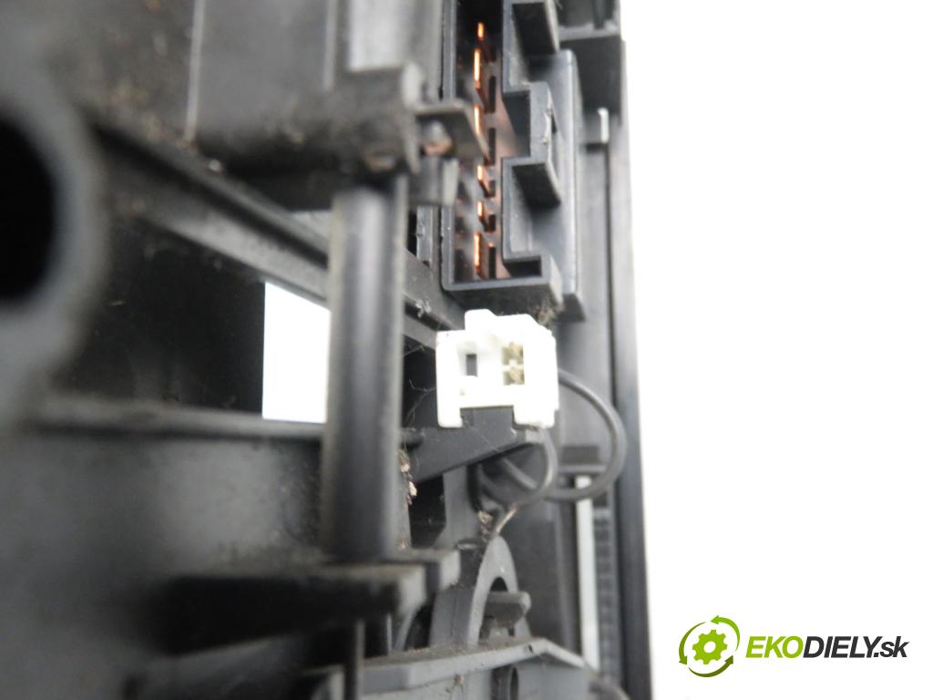 FORD MAVERICK (UDS, UNS) TERENOWY 1995 91,00 2.4 i - KA24-E 2389,00 Panel kúrenia 5971030769
