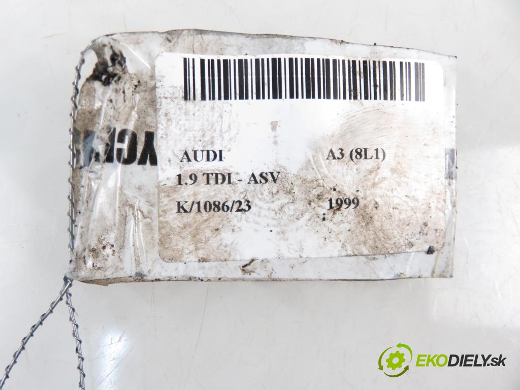 AUDI A3 (8L1) HB 1999 81,00 1.9 TDI - ASV 1896,00 vstrekovač 038130202A ; 0432193595 (Vstrekovače)