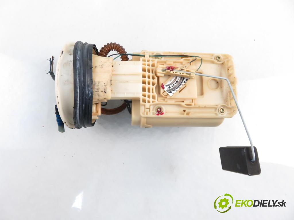 VW POLO CLASSIC (6V2) SEDAN 2000 44,00 60 1.4 - ANW 1390,00 pumpa paliva 6N0919051N
