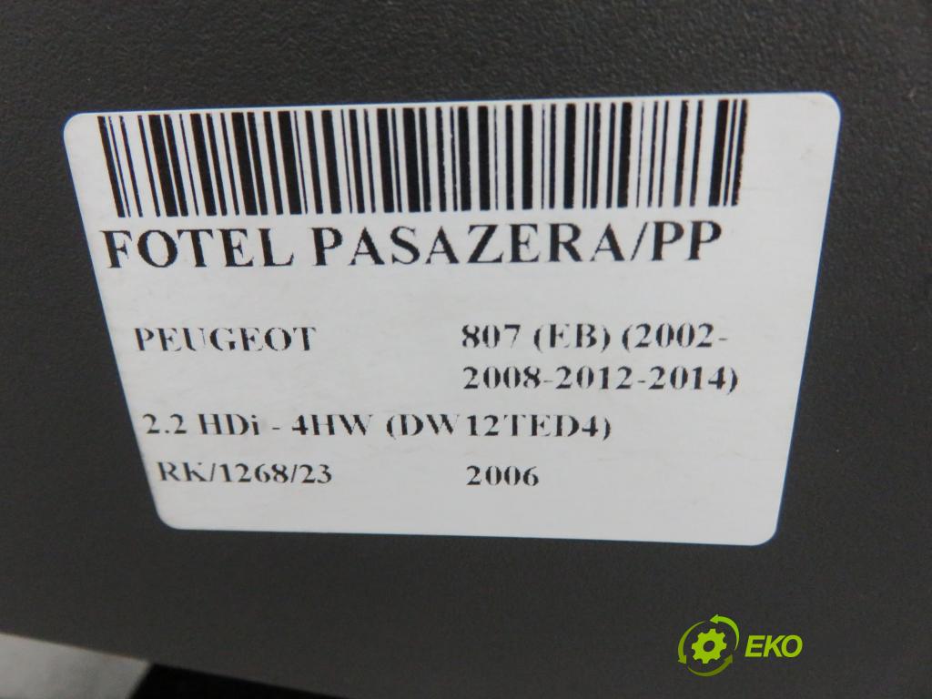 PEUGEOT 807 (EB_) MINIVAN 2006 94,00 2.2 HDi - 4HW (DW12TED4) 2179,00 Sedadlo CESTUJÚCI/PP