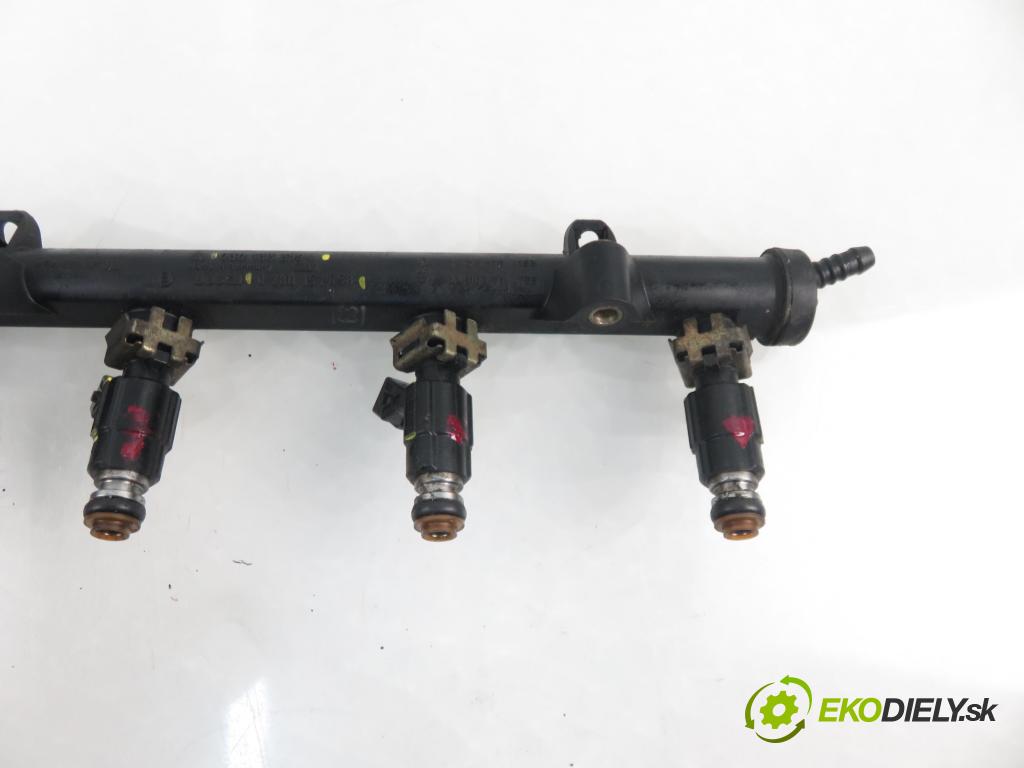 SEAT AROSA (6H) HB 1996 37,00 1 - ANV 999,00 Lišta vstrekovacia 030133319L ; 0280151058 ; 0280155731 (Vstrekovacie lišty)