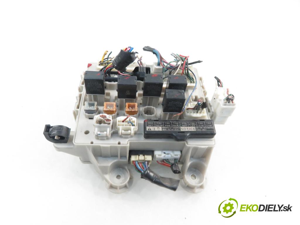 TOYOTA PREVIA (_R3_) MINIVAN 2002 85,00 2.0 D-4D 116 - 1CD-FTV 1995,00 MODUL BSI 8922128040
