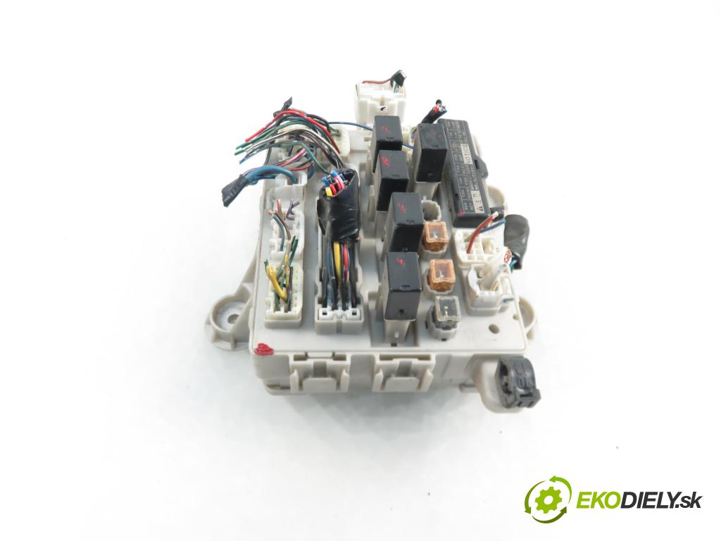 TOYOTA PREVIA (_R3_) MINIVAN 2002 85,00 2.0 D-4D 116 - 1CD-FTV 1995,00 MODUL BSI 8922128040