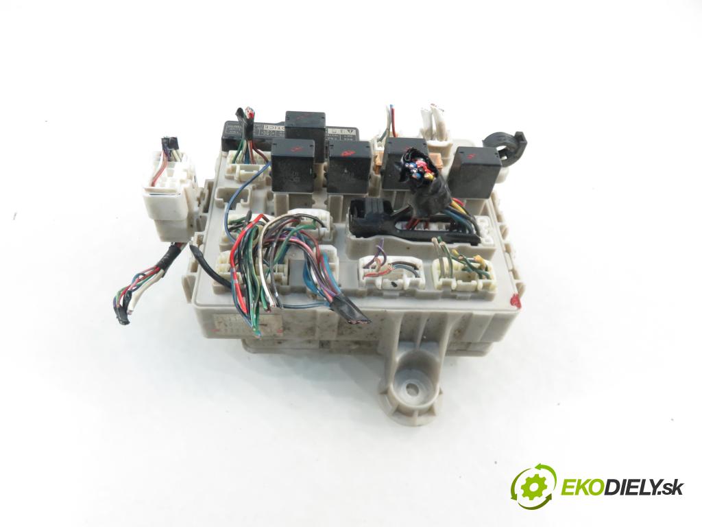 TOYOTA PREVIA (_R3_) MINIVAN 2002 85,00 2.0 D-4D 116 - 1CD-FTV 1995,00 MODUL BSI 8922128040