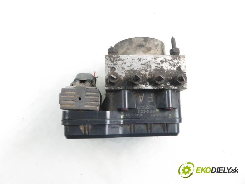 TOYOTA COROLLA sedan (_E15_) SEDAN 2008 71,00 1.4 VVT-i 97 - 4ZZ-FE 1398,00 Pumpa ABS 4451012390 ; 8954112200 ; 13511023010 (Pumpy ABS)