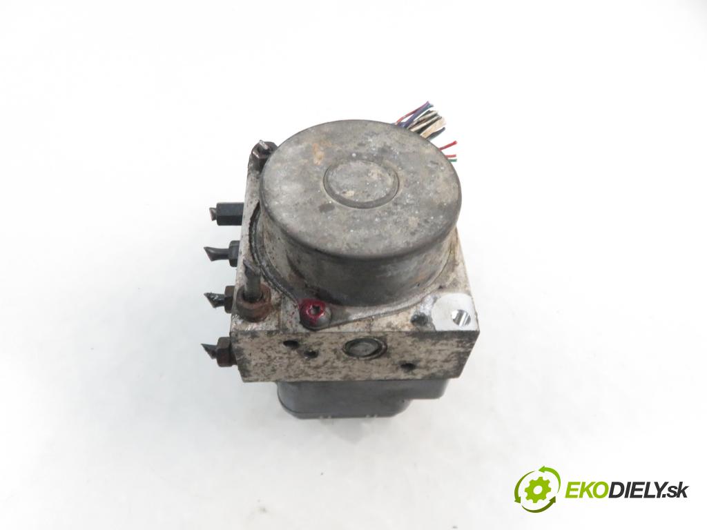 TOYOTA COROLLA sedan (_E15_) SEDAN 2008 71,00 1.4 VVT-i 97 - 4ZZ-FE 1398,00 Pumpa ABS 4451012390 ; 8954112200 ; 13511023010 (Pumpy ABS)