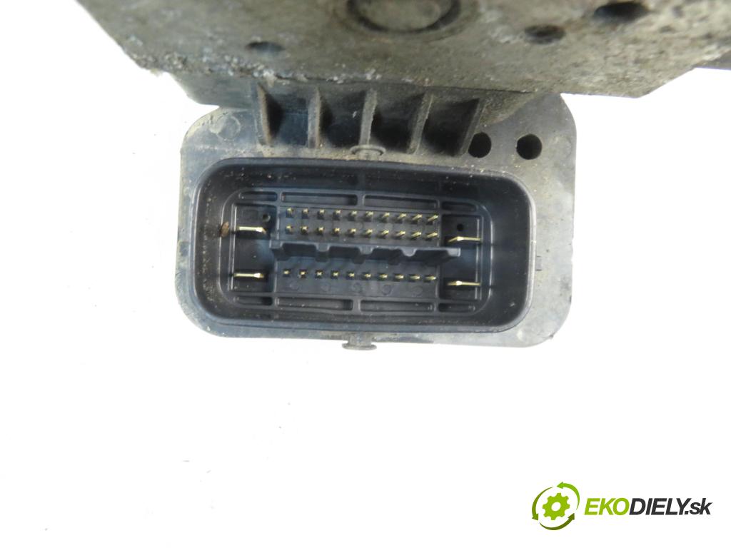 TOYOTA COROLLA sedan (_E15_) SEDAN 2008 71,00 1.4 VVT-i 97 - 4ZZ-FE 1398,00 Pumpa ABS 4451012390 ; 8954112200 ; 13511023010 (Pumpy ABS)
