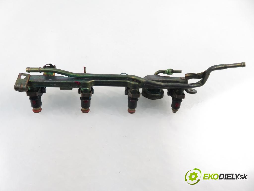 HONDA CIVIC VII Hatchback (EU, EP, EV) HB 2002 55,00 1.4 i 75 - D14Z6 1396,00 Lišta vstrekovacia (Vstrekovacie lišty)