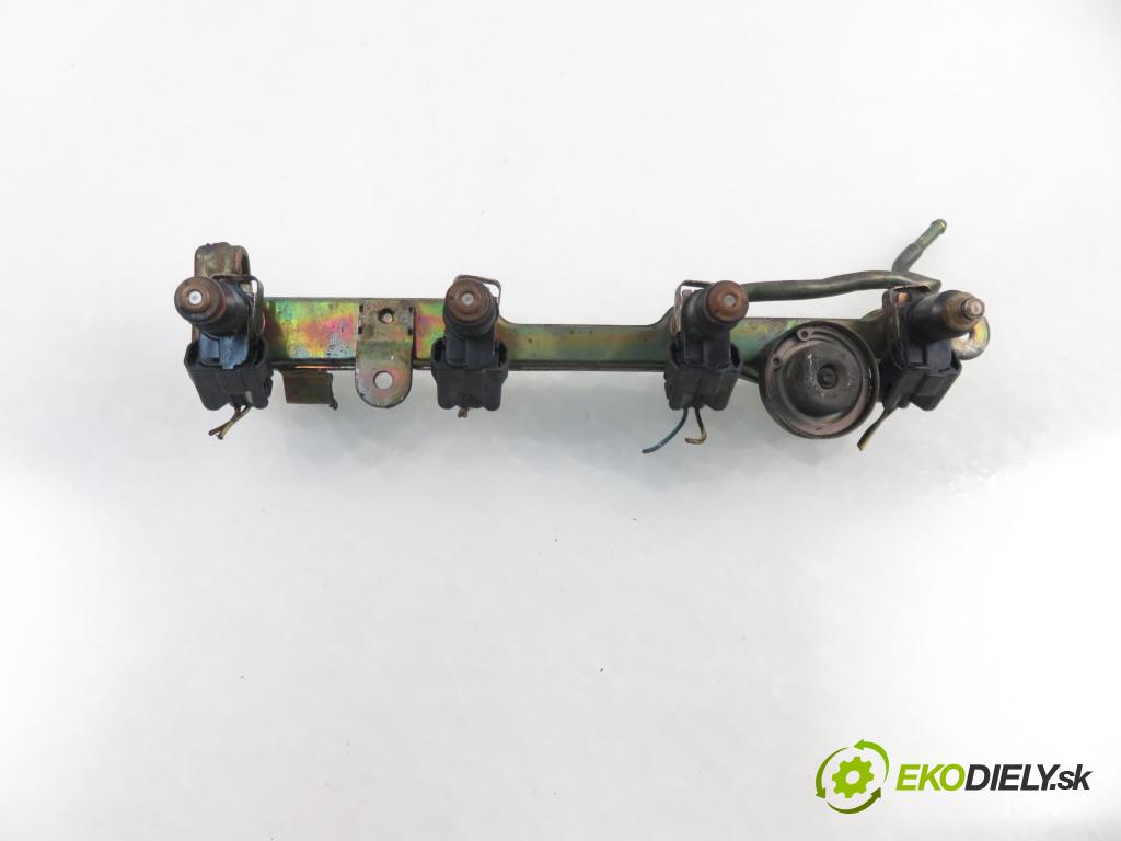 HONDA CIVIC VII Hatchback (EU, EP, EV) HB 2002 55,00 1.4 i 75 - D14Z6 1396,00 Lišta vstrekovacia (Vstrekovacie lišty)